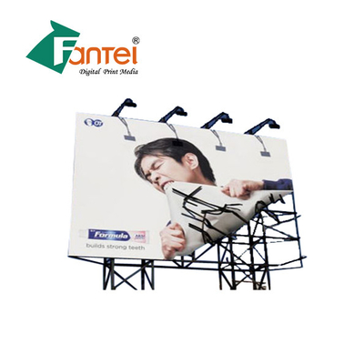L'insegna all'aperto Frontlit di Matte Blank e lucida del PVC del vinile ha ricoperto 12oz